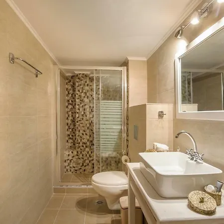Dome Appartement Kamári